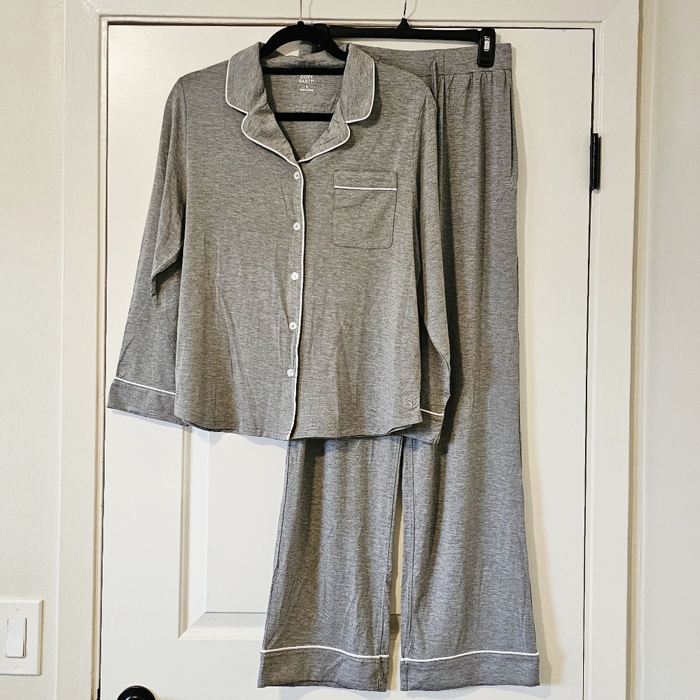 NWOT Cozy Earth Women's Bamboo Stretch-Knit Long Sleeve Pajama Set - Small